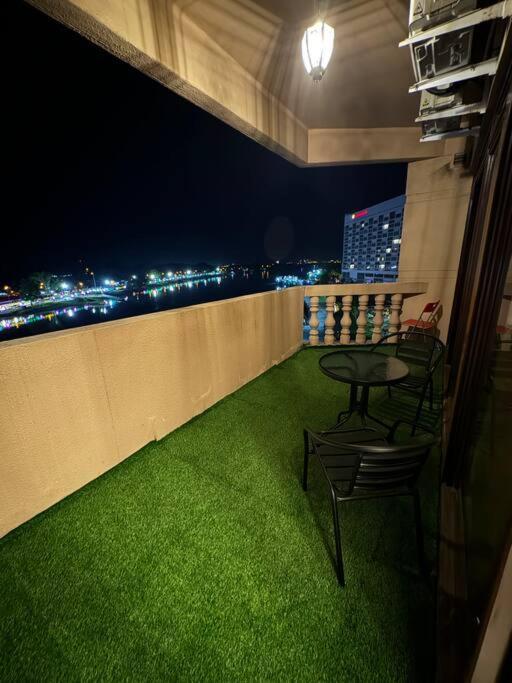 Riverview Home @Waterfront Kch Kuching Luaran gambar