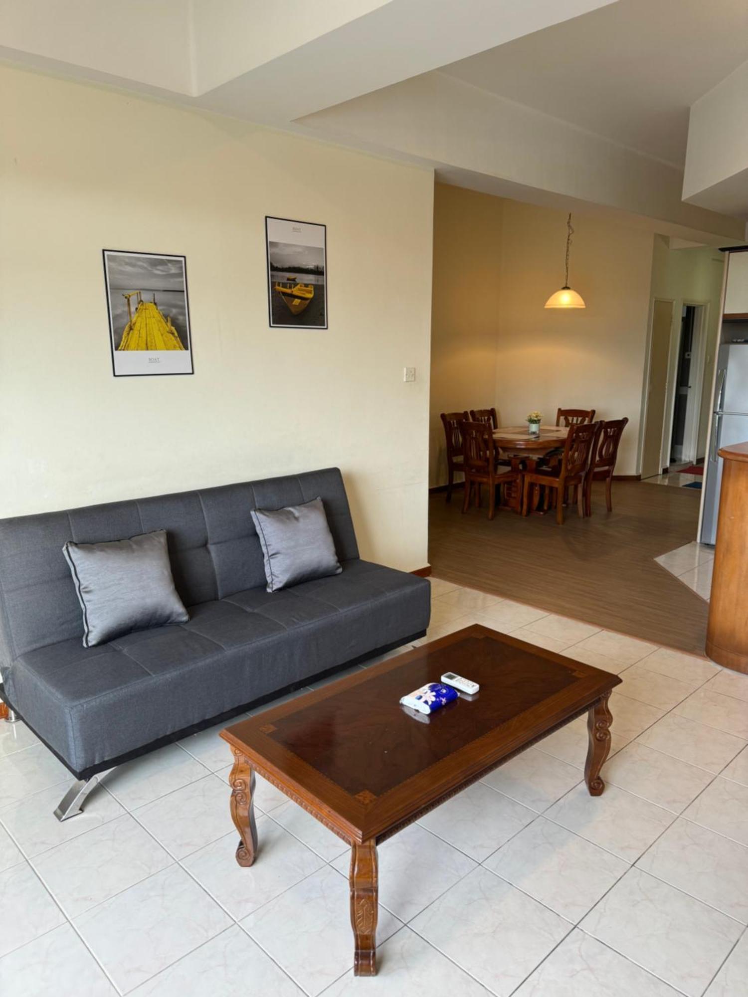 Riverview Home @Waterfront Kch Kuching Bilik gambar