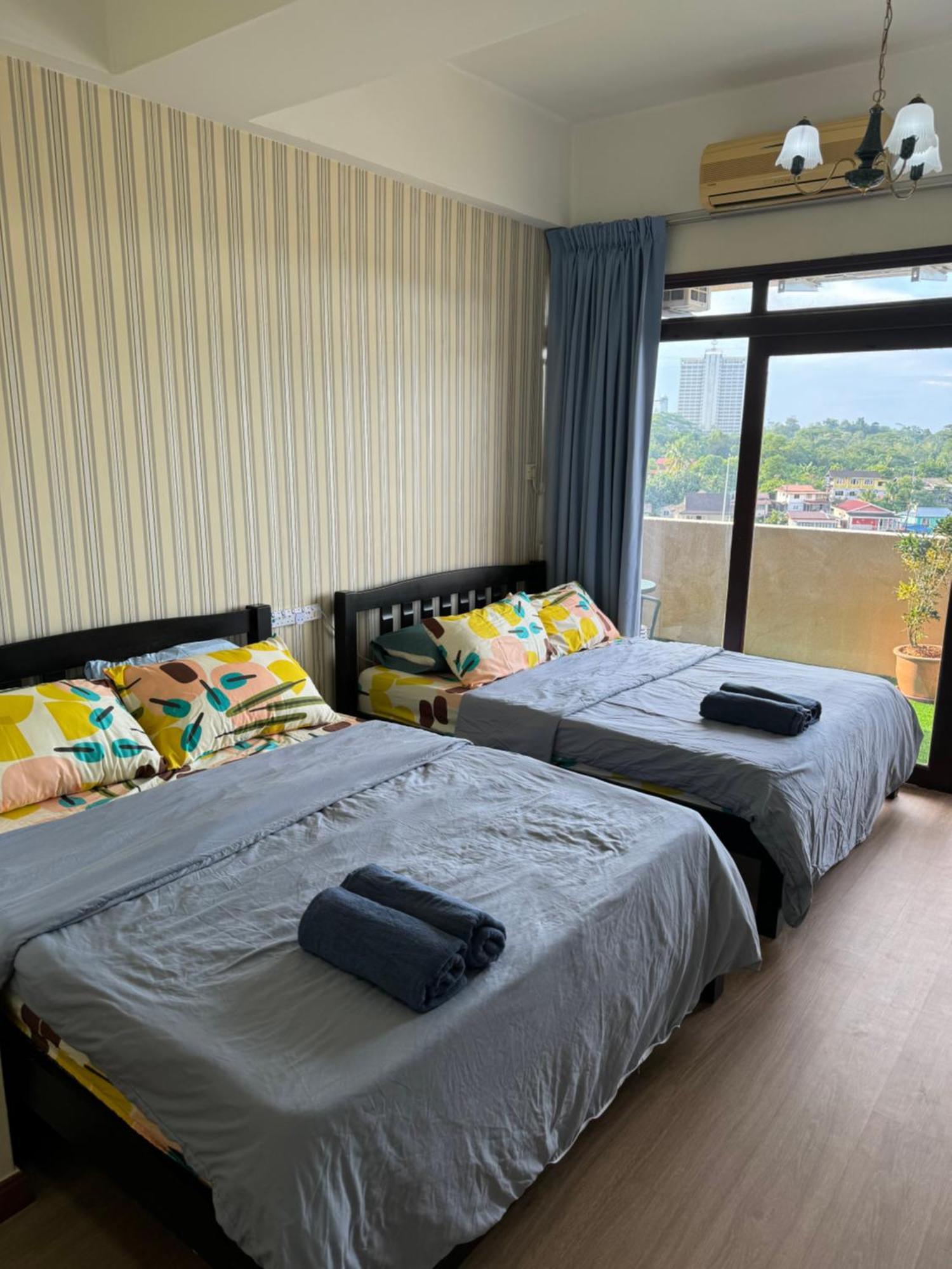 Riverview Home @Waterfront Kch Kuching Bilik gambar