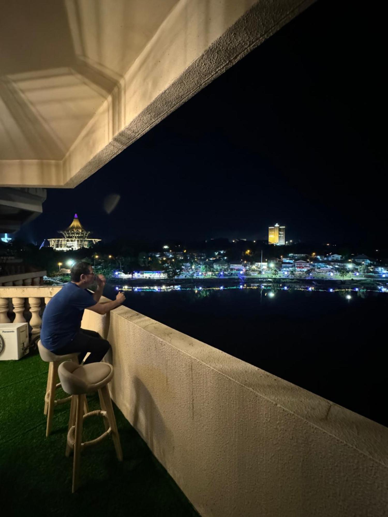 Riverview Home @Waterfront Kch Kuching Luaran gambar