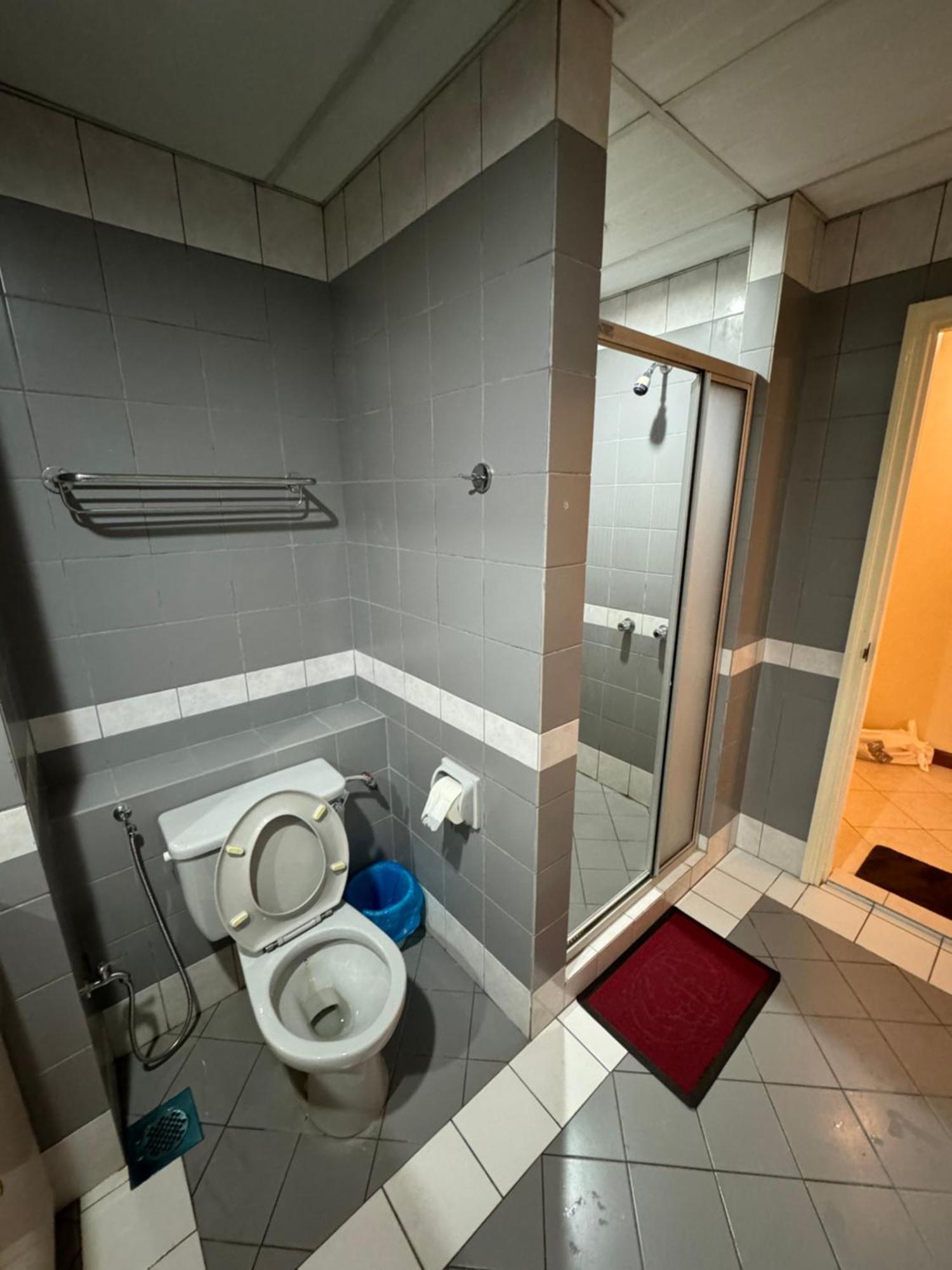 Riverview Home @Waterfront Kch Kuching Luaran gambar